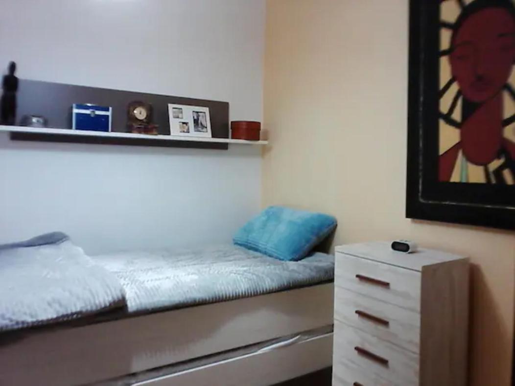 Las Golondrinas Zaragoza Habitacion Individual ภายนอก รูปภาพ