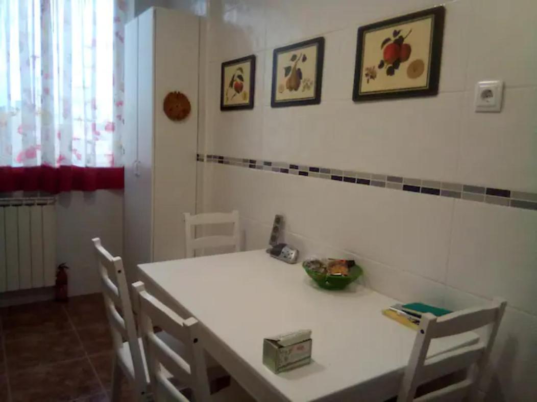 Las Golondrinas Zaragoza Habitacion Individual ภายนอก รูปภาพ